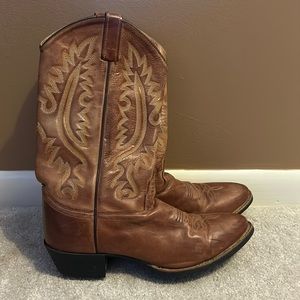 Old West women’s cowboy boots